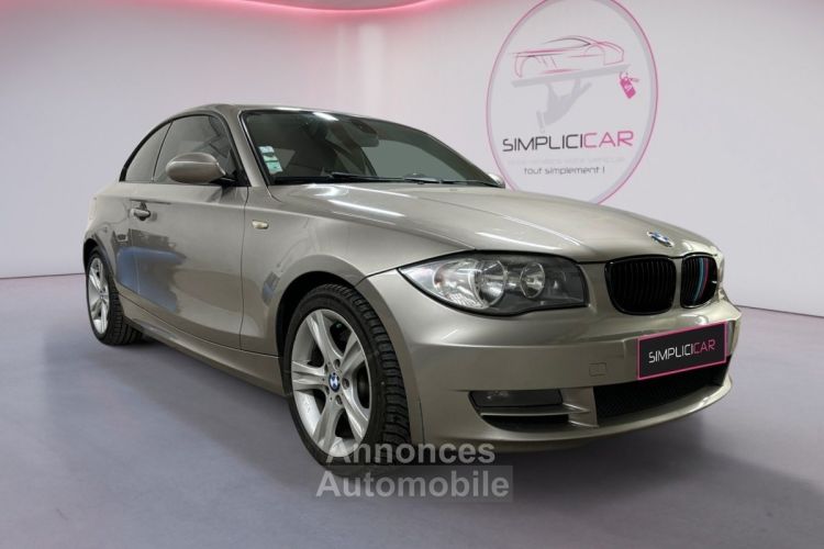 BMW Série 1 SERIE COUPE E82 123d 204 ch Luxe A - <small></small> 10.990 € <small>TTC</small> - #1