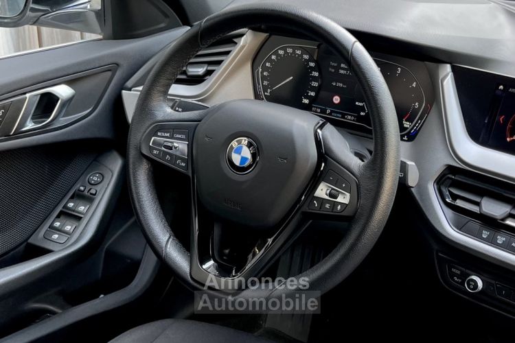 BMW Série 1 Serie (F40) 118d 150ch Business Design BVA8 / 1°Main - <small></small> 22.480 € <small>TTC</small> - #8