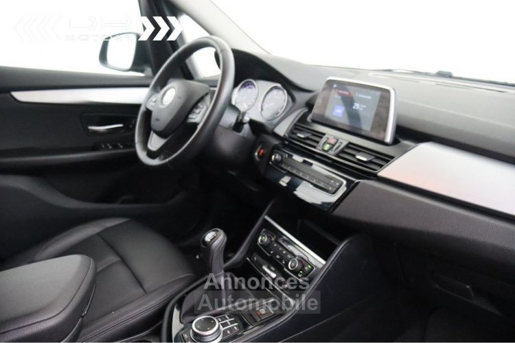 BMW Série 2 216 d GRAN TOURER ADVANTAGE - LEDER NAVIGATIE 7 PLAATSEN LED DAB - <small></small> 18.995 € <small>TTC</small> - #17