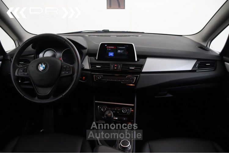 BMW Série 2 216 d GRAN TOURER ADVANTAGE - LEDER NAVIGATIE 7 PLAATSEN LED DAB - <small></small> 18.995 € <small>TTC</small> - #18