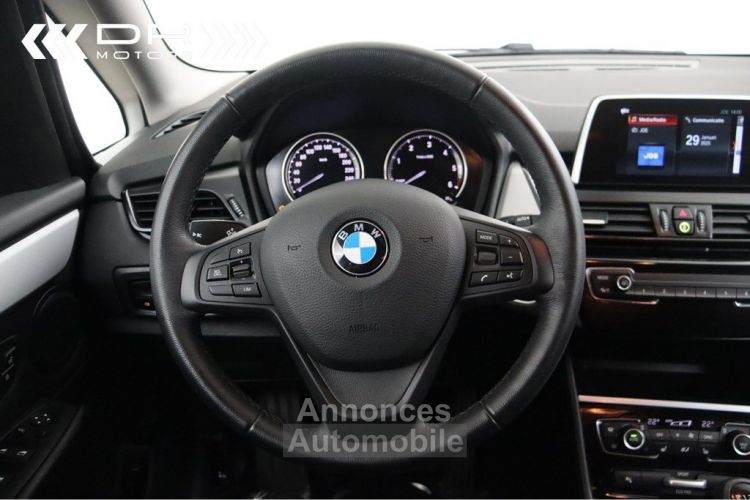 BMW Série 2 216 d GRAN TOURER ADVANTAGE - LEDER NAVIGATIE 7 PLAATSEN LED DAB - <small></small> 18.995 € <small>TTC</small> - #19