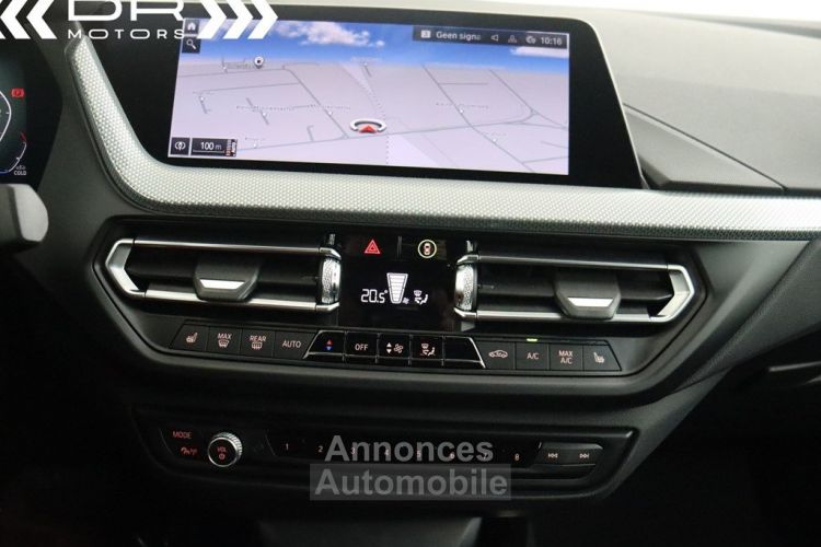 BMW Série 2 216 dA GRAN COUPE ADVANTAGE - NAVI LED 27.077km!! - <small></small> 25.995 € <small>TTC</small> - #17