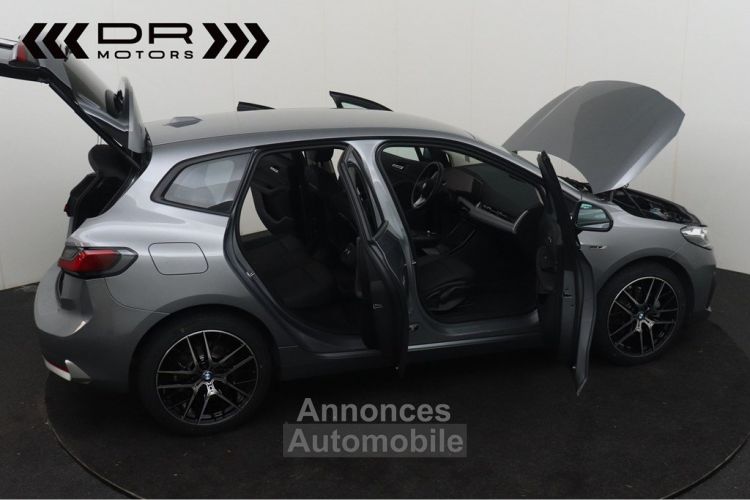 BMW Série 2 Active Tourer  225 xe xDrive - NAVIGATIE LED DAB MIRROR LINK - <small></small> 31.995 € <small>TTC</small> - #12