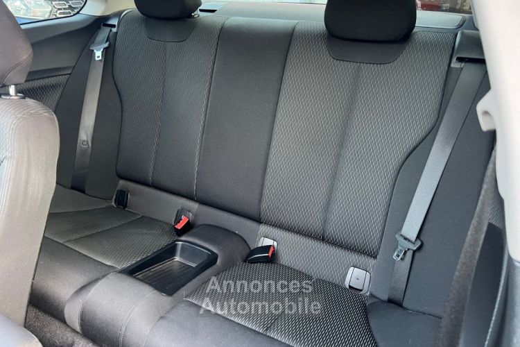 BMW Série 2 SERIE COUPE F22 LCI 218d 150 ch BVA8 - APPLE CARPLAY SANS FIL - TOIT OUVRANT - GARANTIE 12 MOIS - <small></small> 17.490 € <small>TTC</small> - #25