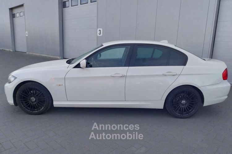 BMW Série 3 318 d--AIRCO--GPS--JANTE.BLACK-GARANTIE.12.MOIS-- - <small></small> 9.990 € <small>TTC</small> - #4