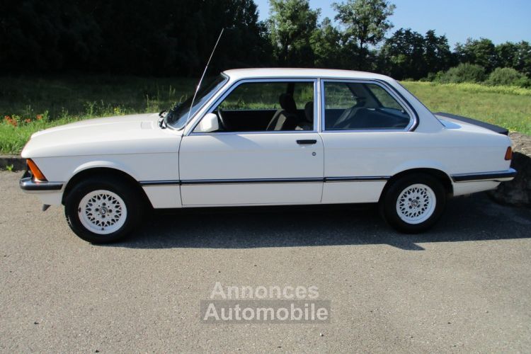 BMW Série 3 318 I - <small></small> 13.700 € <small></small> - #2