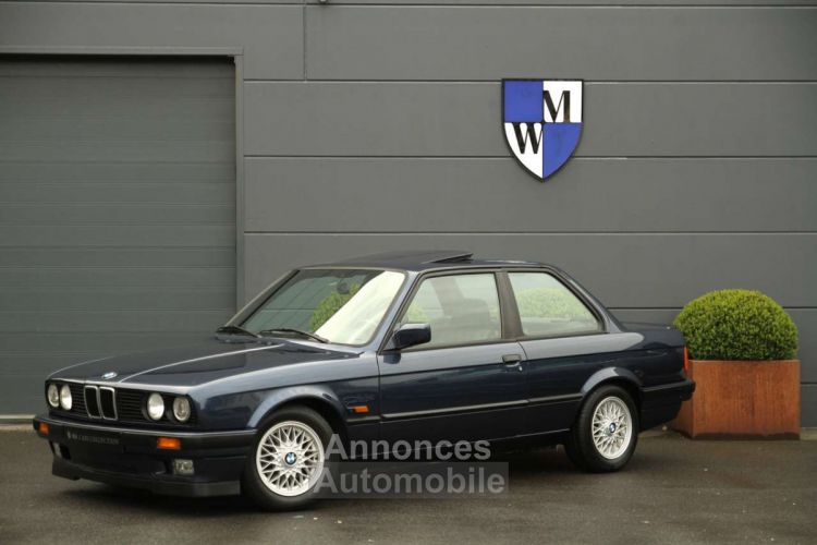 BMW Série 3 318 is 318is Sport seats Sunroof LSD - <small></small> 18.900 € <small>TTC</small> - #5