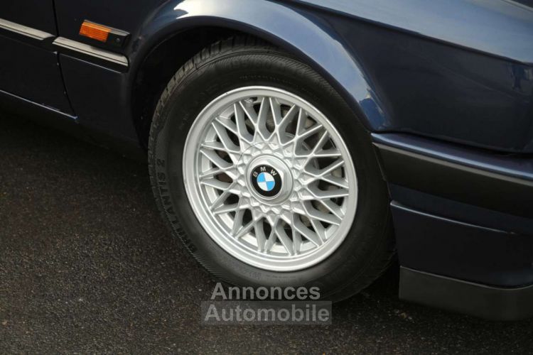 BMW Série 3 318 is 318is Sport seats Sunroof LSD - <small></small> 18.900 € <small>TTC</small> - #10