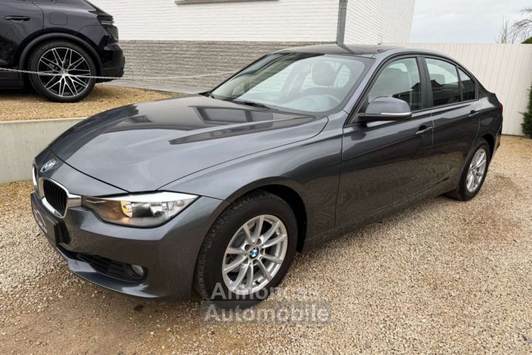 BMW Série 3 320 320i ,een eigenaar,navi,schuifdak,alu,historiek - <small></small> 12.700 € <small>TTC</small> - #1