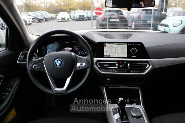 BMW Série 3 320e Lim. Navi Prof. Kamera. Park. Ass.  - <small></small> 26.745 € <small>TTC</small> - #5