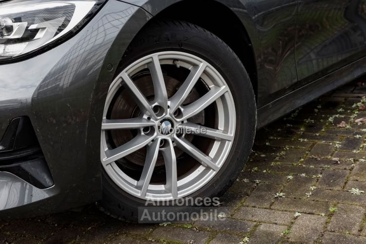 BMW Série 3 320i Advantage Automatik Aut. Klimaaut. - <small></small> 27.940 € <small>TTC</small> - #8