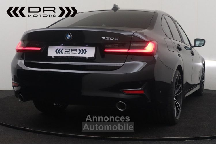 BMW Série 3 330 e ADVANTAGE - LEDER NAVI LED DAB HiFi - <small></small> 29.995 € <small>TTC</small> - #3