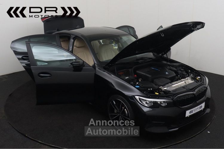 BMW Série 3 330 e ADVANTAGE - LEDER NAVI LED DAB HiFi - <small></small> 29.995 € <small>TTC</small> - #12