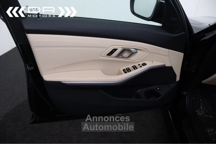 BMW Série 3 330 e ADVANTAGE - LEDER NAVI LED DAB HiFi - <small></small> 29.995 € <small>TTC</small> - #42