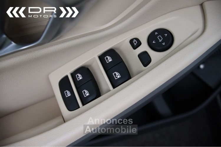 BMW Série 3 330 e ADVANTAGE - LEDER NAVI LED DAB HiFi - <small></small> 29.995 € <small>TTC</small> - #43