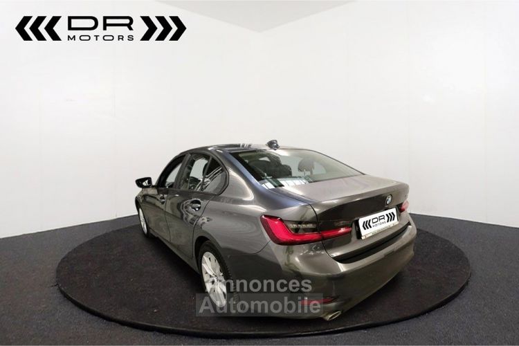 BMW Série 3 330 e ADVANTAGE - LEDER NAVI LED DAB HiFi - <small></small> 28.995 € <small>TTC</small> - #4