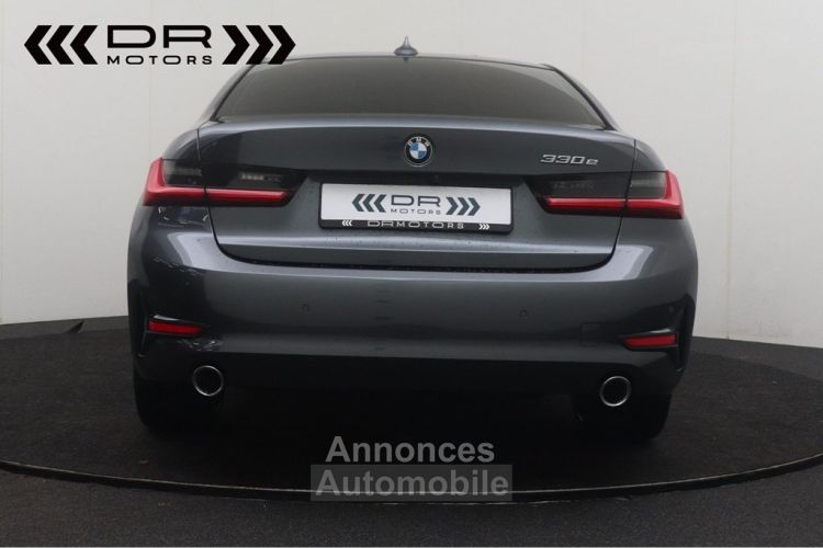 BMW Série 3 330 e ADVANTAGE - LEDER NAVI LED DAB HiFi - <small></small> 28.995 € <small>TTC</small> - #8