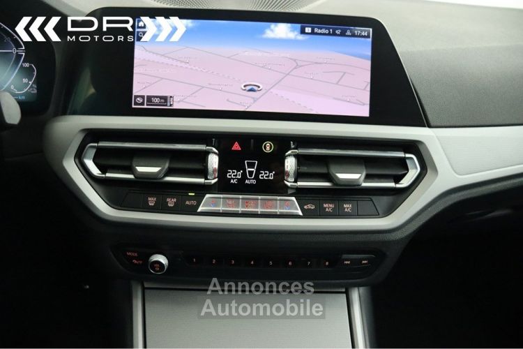 BMW Série 3 330 e ADVANTAGE - LEDER NAVI LED DAB HiFi - <small></small> 28.995 € <small>TTC</small> - #17