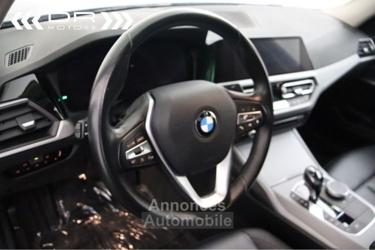 BMW Série 3 330 e ADVANTAGE - LEDER NAVI LED DAB HiFi - <small></small> 28.995 € <small>TTC</small> - #32