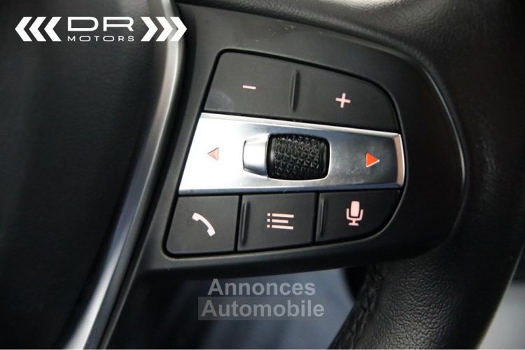 BMW Série 3 330 e ADVANTAGE - LEDER NAVI LED DAB HiFi - <small></small> 28.995 € <small>TTC</small> - #38