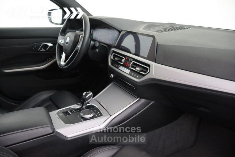 BMW Série 3 330 e - LEDER NAVI LED - <small></small> 29.995 € <small>TTC</small> - #15