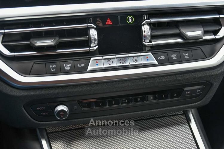 BMW Série 3 330 Saloon 330e - M-PACK - HEAD-UP - ACC - PDC - FULL LED - AMBIENT - - <small></small> 34.950 € <small>TTC</small> - #21