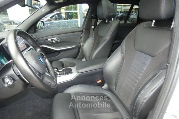 BMW Série 3 330e xDrive xDrive M Sport Pano/Tete haute - <small></small> 37.900 € <small>TTC</small> - #11