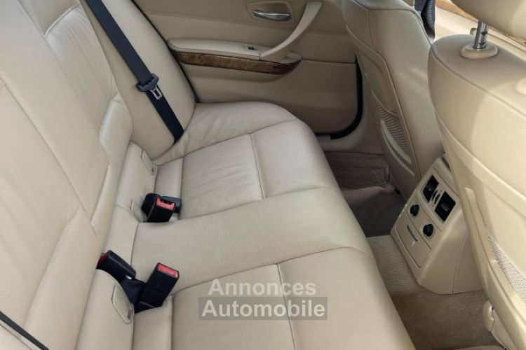 BMW Série 3 335i LUXE - <small></small> 16.990 € <small>TTC</small> - #39