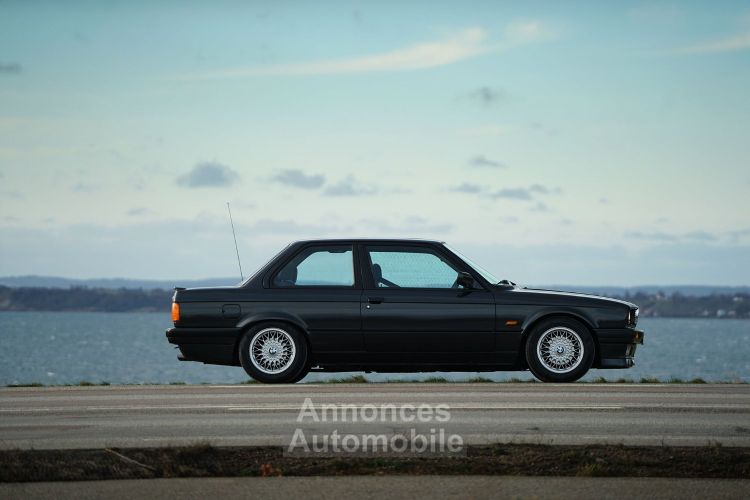 BMW Série 3 BMW E30 325i 2.5L M20B25 170ch - 59.900 kms - Carnet d'origine complet - Boite Manuelle - Toit Ouvrant - Sièges chauffants - <small></small> 55.990 € <small>TTC</small> - #23