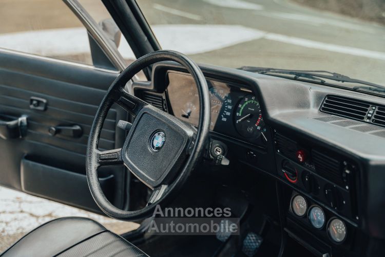 BMW Série 3 E21 323 I - <small></small> 25.000 € <small>TTC</small> - #8