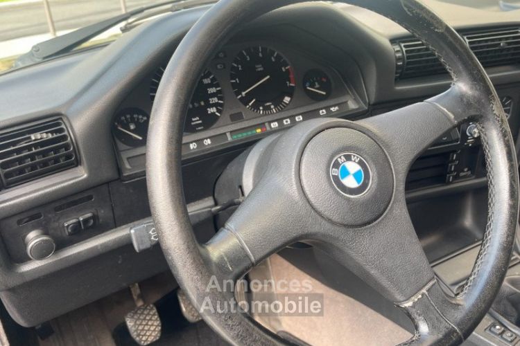 BMW Série 3 E30 - <small></small> 8.900 € <small>TTC</small> - #17