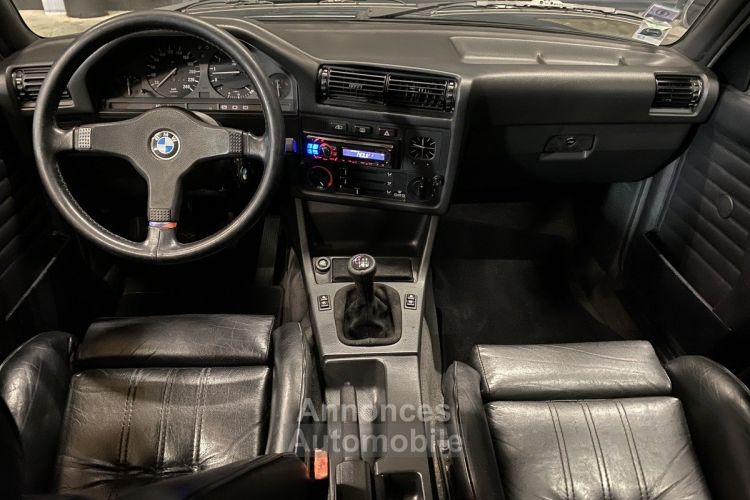 BMW Série 3 E30 325i 2.5 171Ch M TECH - Factures origine disponibles - - <small></small> 29.490 € <small>TTC</small> - #12