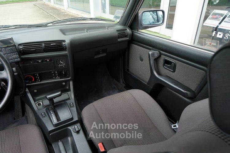 BMW Série 3 (E30) 325IX 170 ch - Origine France - Révisée + Distri. en 06/2024 - Parfait état - Check Control - Climatisation - Garantie 12 mois - <small></small> 21.490 € <small>TTC</small> - #28