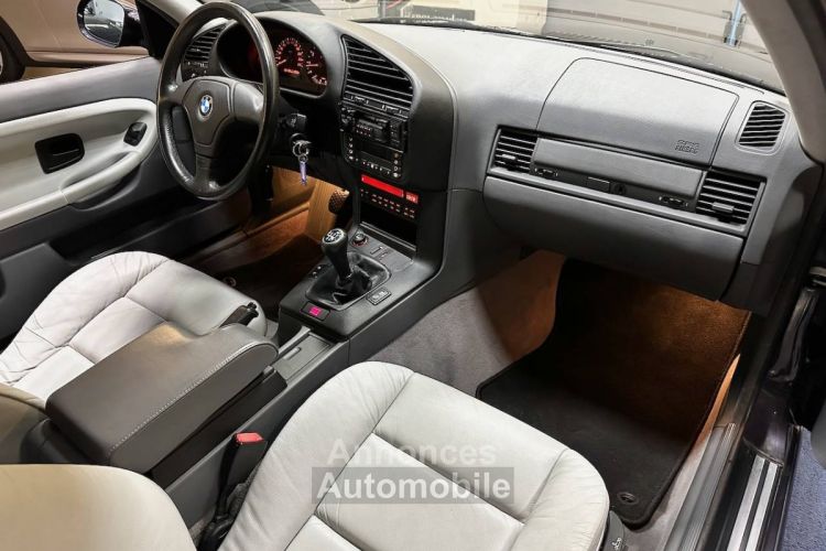 BMW Série 3 (E36) 323i Worldline Pack - <small></small> 17.000 € <small>TTC</small> - #20