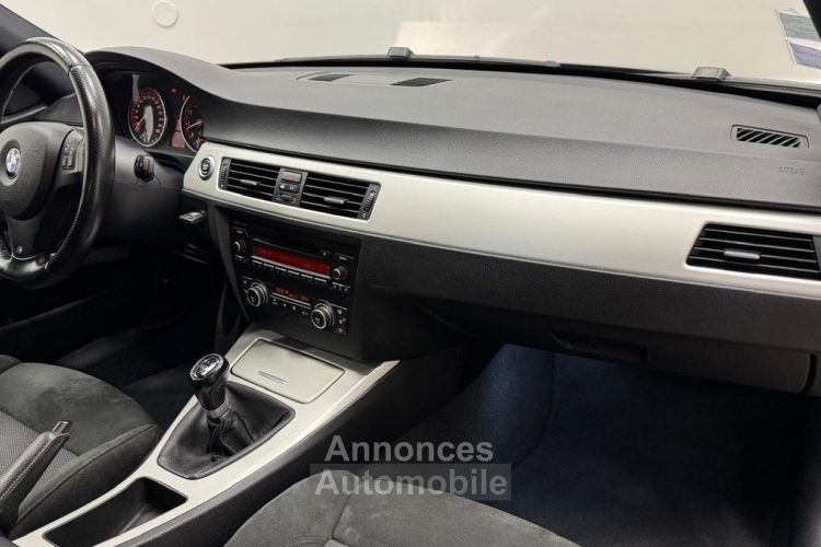 BMW Série 3 E90 335i 3.0 306 ch BVM Française Fiabilisé / Tissus / Sellerie Alcantara - <small></small> 21.990 € <small>TTC</small> - #8