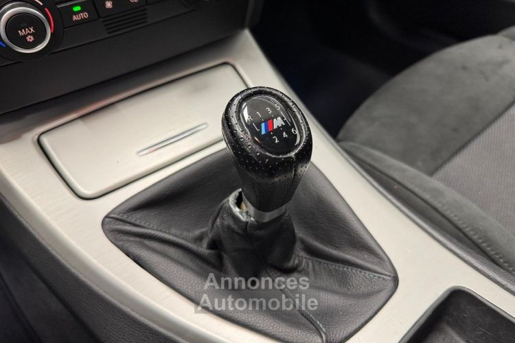 BMW Série 3 E90 335i 3.0 306 ch BVM Française Fiabilisé / Tissus / Sellerie Alcantara - <small></small> 21.990 € <small>TTC</small> - #12