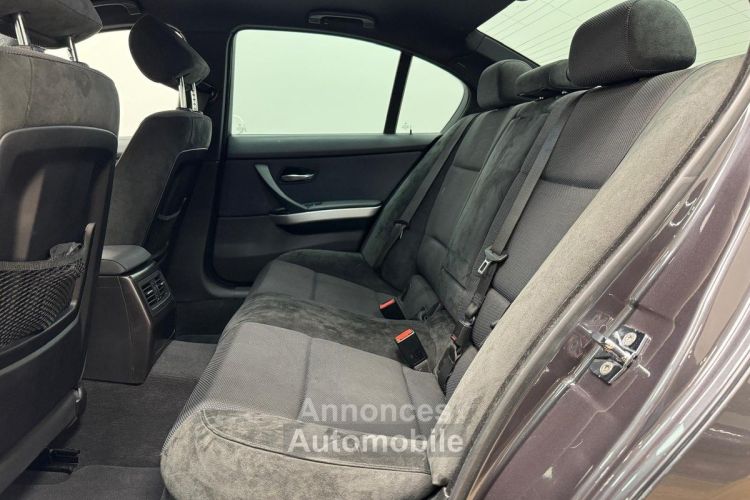 BMW Série 3 E90 335i 3.0 306 ch BVM Française/ Régulateur/ Sellerie Alcantara - <small></small> 21.990 € <small>TTC</small> - #15