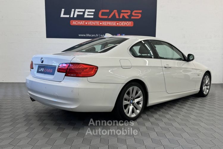 BMW Série 3 (E92) coupe 330dA 245ch Luxe harman kardon 2eme main entretien à jour - <small></small> 18.990 € <small>TTC</small> - #11