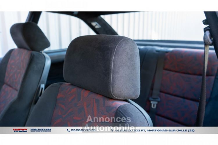 BMW Série 3 SERIE 318iS Coupé COUPE E36 318iS - <small></small> 22.900 € <small>TTC</small> - #47