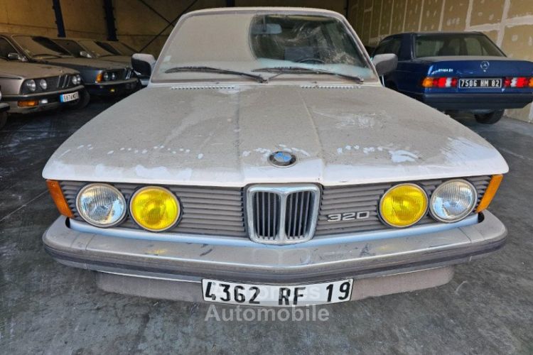 BMW Série 3 (E21) 320I 6 CYLINDRES BOITE MECANIQUE - <small></small> 13.900 € <small>TTC</small> - #2