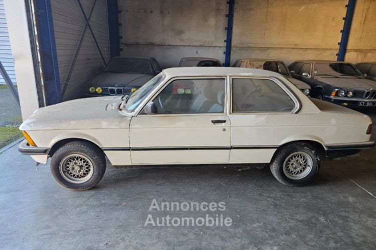 BMW Série 3 (E21) 320I 6 CYLINDRES BOITE MECANIQUE - <small></small> 13.900 € <small>TTC</small> - #8