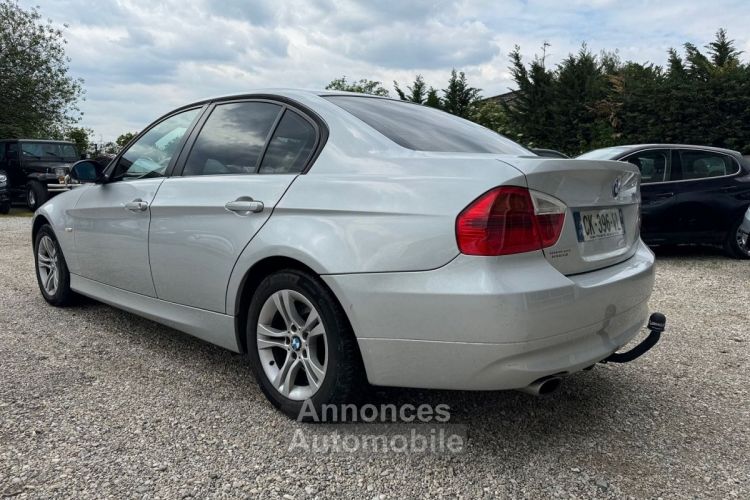 BMW Série 3 SERIE (E90) 318D 143CH CONFORT - <small></small> 6.999 € <small>TTC</small> - #4