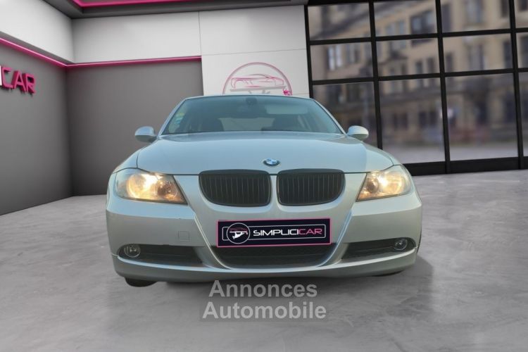 BMW Série 3 SERIE E90 318i 129ch Confort - <small></small> 8.990 € <small>TTC</small> - #2