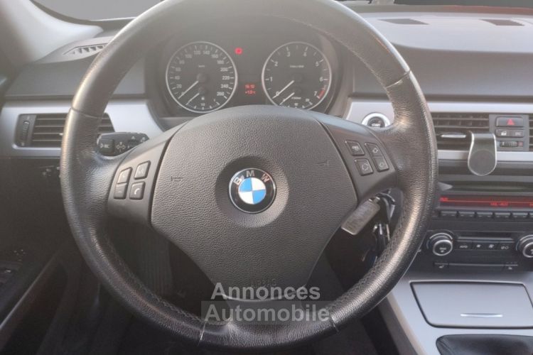 BMW Série 3 SERIE E90 318i 129ch Confort - <small></small> 8.990 € <small>TTC</small> - #12