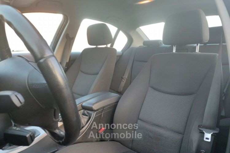 BMW Série 3 SERIE E90 318i 129ch Confort - <small></small> 8.990 € <small>TTC</small> - #15