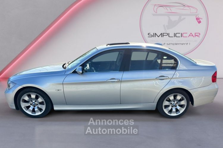 BMW Série 3 SERIE E90 330d 231ch PACK LUXE *GARANTIE 12 MOIS* TOIT OUVRANT / SIEGES CUIR CHAUFFANTS / DEMARRAGE ET ENTREE SANS CLE - <small></small> 13.490 € <small>TTC</small> - #5
