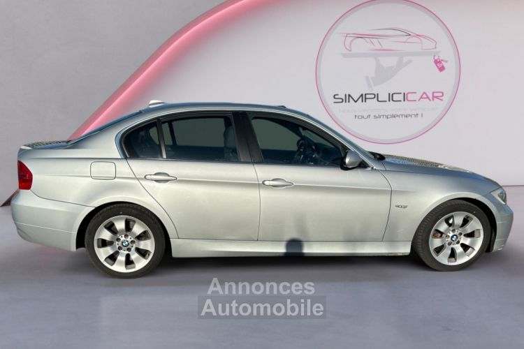 BMW Série 3 SERIE E90 330d 231ch PACK LUXE *GARANTIE 12 MOIS* TOIT OUVRANT / SIEGES CUIR CHAUFFANTS / DEMARRAGE ET ENTREE SANS CLE - <small></small> 13.490 € <small>TTC</small> - #10