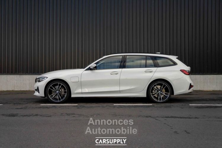 BMW Série 3 Touring  330 e Hybrid - Trekhaak - Sportline - 19 - <small></small> 34.495 € <small>TTC</small> - #3