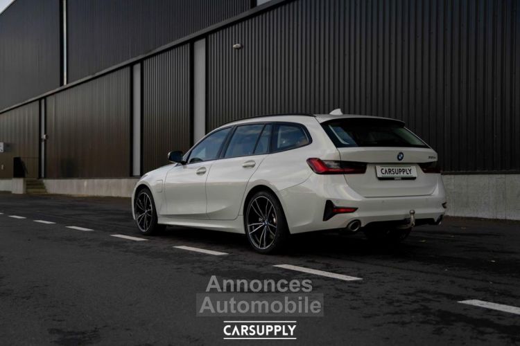 BMW Série 3 Touring  330 e Hybrid - Trekhaak - Sportline - 19 - <small></small> 34.495 € <small>TTC</small> - #4