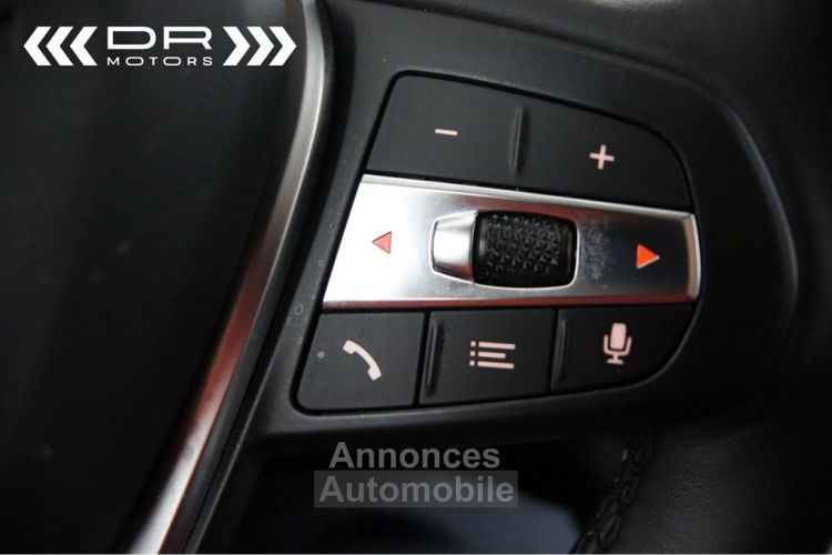 BMW Série 3 Touring 318 d ADVANTAGE - LED NAVI LEDER DAB - <small></small> 23.995 € <small>TTC</small> - #37